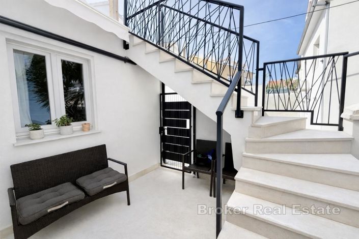 Image No.5-6 Bed Villa for sale