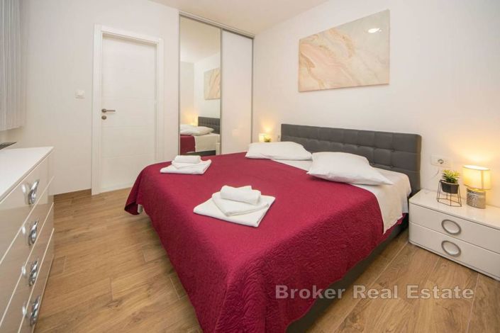 Image No.10-5 Bed Villa for sale