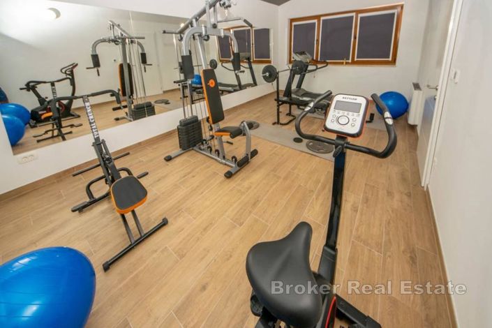 Image No.14-5 Bed Villa for sale