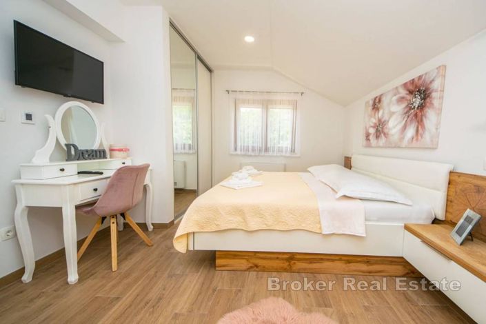 Image No.9-5 Bed Villa for sale