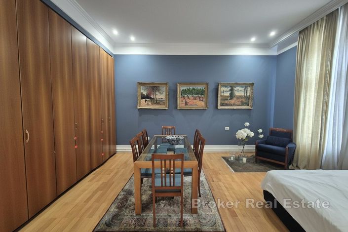 Image No.13-4 Bed Apartment for sale