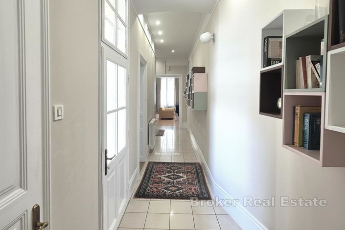 Image No.8-4 Bed Apartment for sale