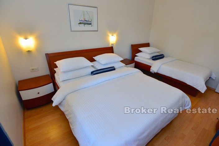 Image No.10-13 Bed Villa for sale