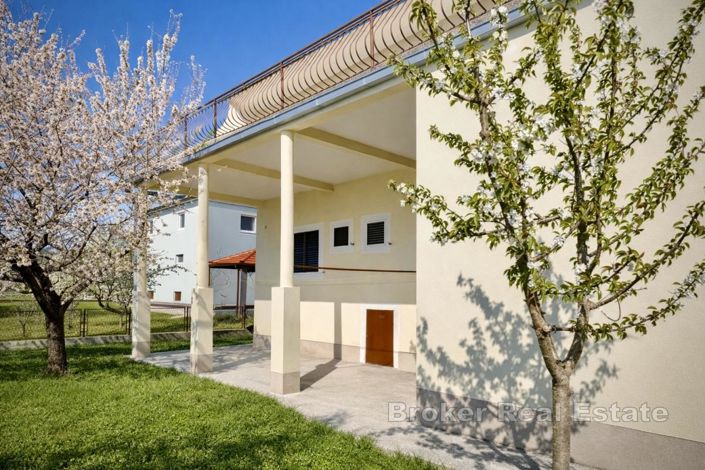 Image No.3-5 Bed Villa for sale