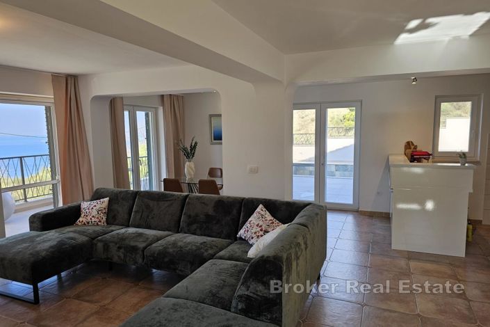 Image No.4-4 Bed Villa for sale