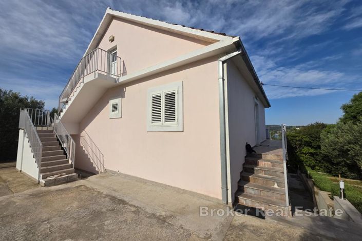 Image No.2-Villa de 5 chambres à vendre à Šolta