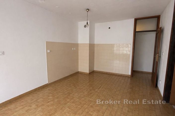 Image No.2-Appartement de 1 chambre à vendre à Grad