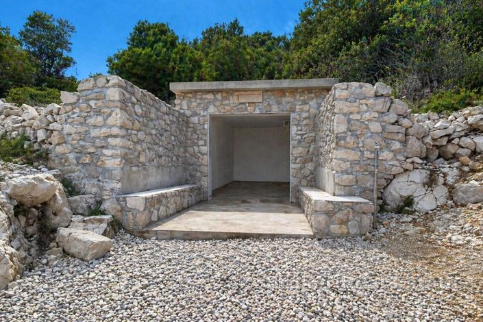 Image No.2-Terre à vendre à Labin