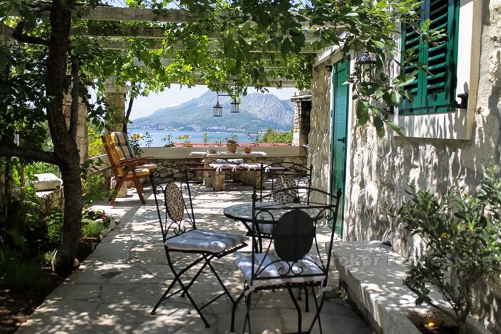 Image No.3-Villa de 7 chambres à vendre à Omiš