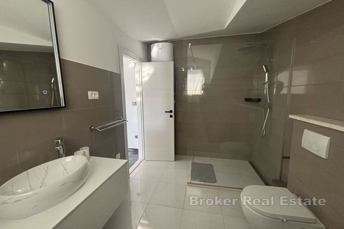 Image No.13-5 Bed Villa for sale