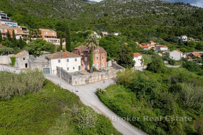 Image No.10-6 Bed Villa for sale