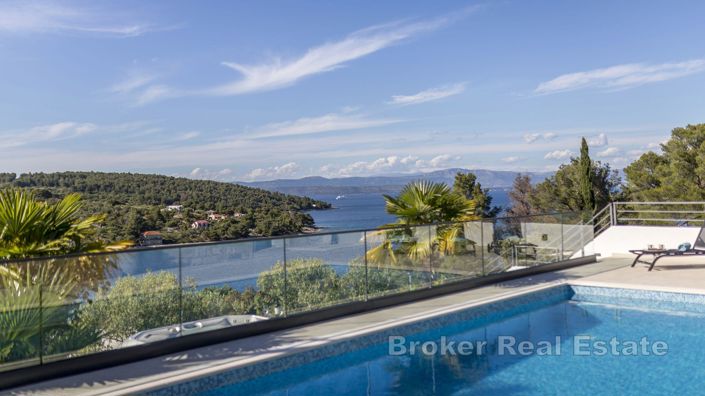 Image No.11-3 Bed Villa for sale