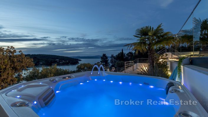 Image No.19-3 Bed Villa for sale