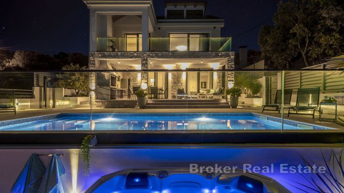 Image No.25-3 Bed Villa for sale