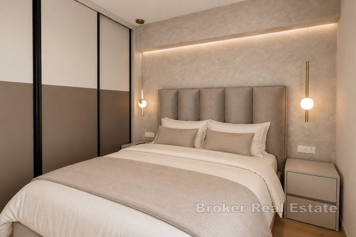 Image No.10-3 Bed Apartment for sale