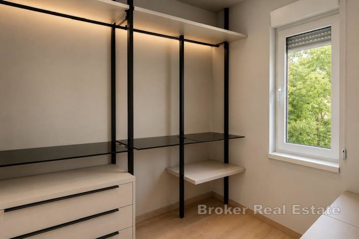 Image No.7-3 Bed Apartment for sale