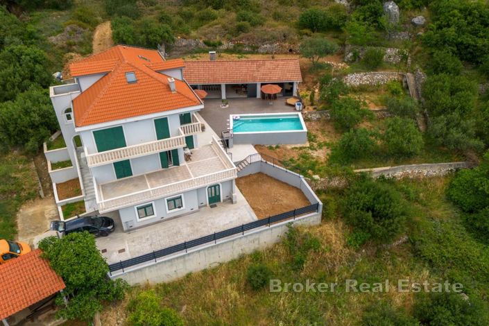 Image No.4-5 Bed Villa for sale