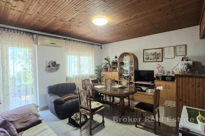 Image No.7-8 Bed Villa for sale
