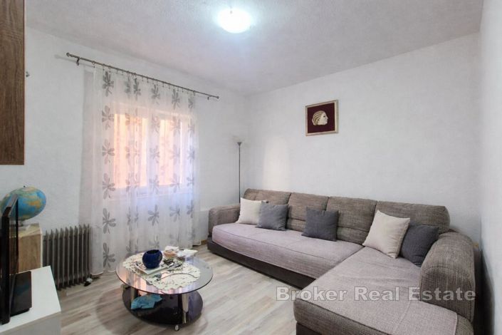 Image No.9-8 Bed Villa for sale
