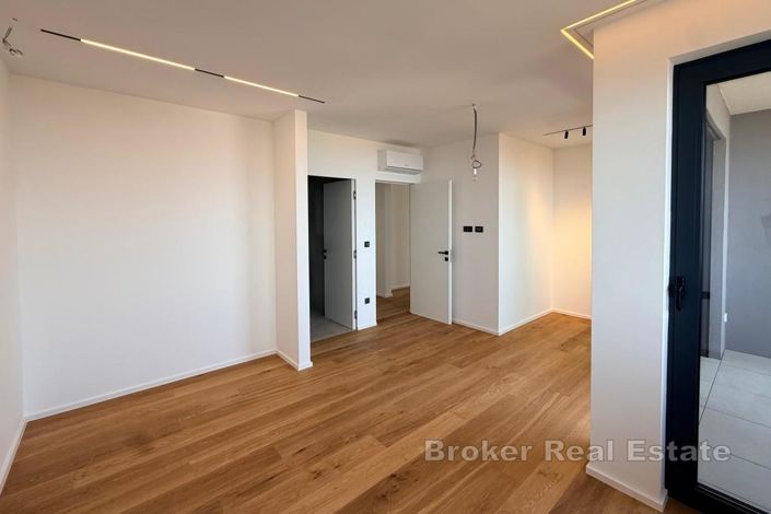 Image No.7-3 Bed Apartment for sale