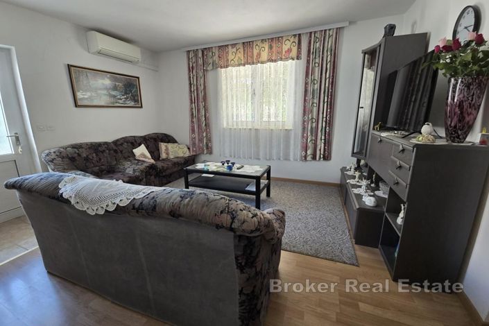 Image No.10-9 Bed Villa for sale