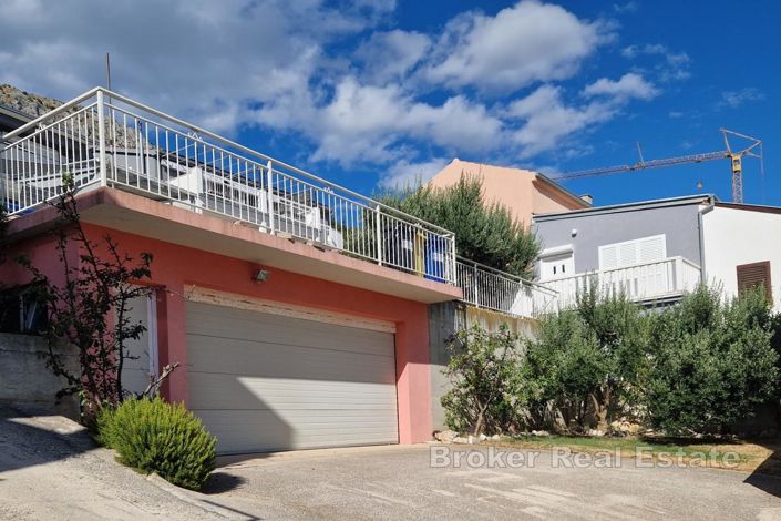 Image No.15-9 Bed Villa for sale