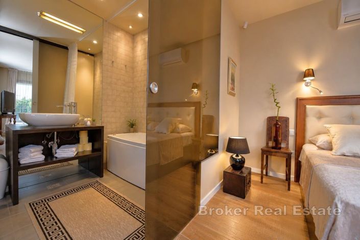 Image No.17-4 Bed Villa for sale