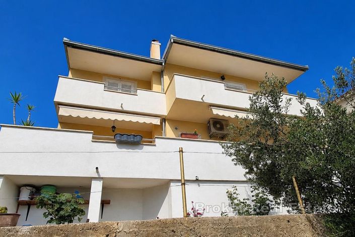 Image No.2-6 Bed Villa for sale