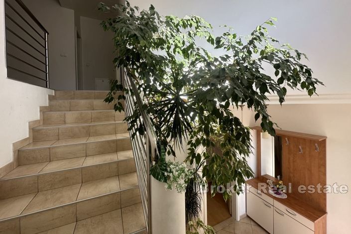 Image No.9-10 Bed Villa for sale