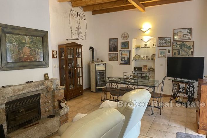 Image No.2-4 Bed Villa for sale