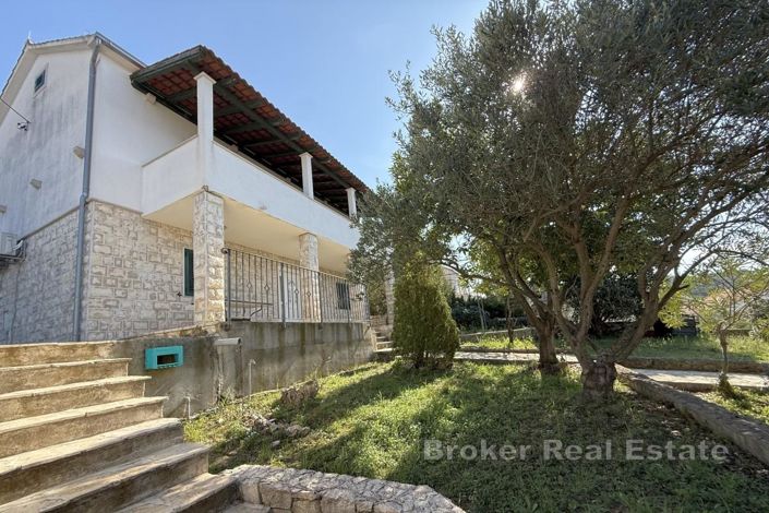 Image No.2-Villa de 4 chambres à vendre à Brac