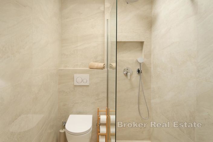 Image No.9-3 Bed Apartment for sale