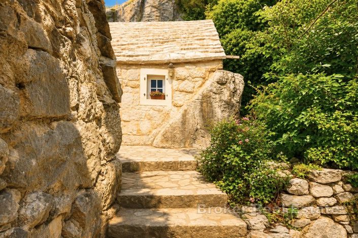 Image No.6-Villa de 6 chambres à vendre à Omiš