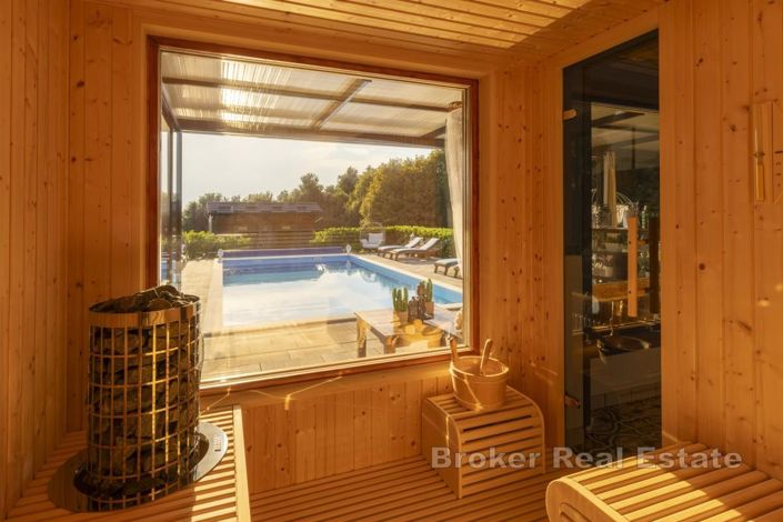 Image No.11-5 Bed Villa for sale
