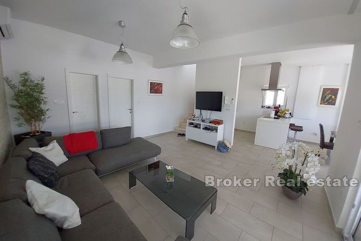 Image No.3-3 Bed Villa for sale