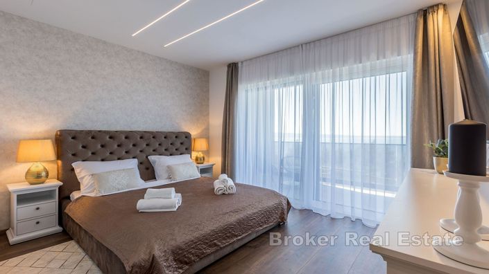 Image No.6-5 Bed Villa for sale