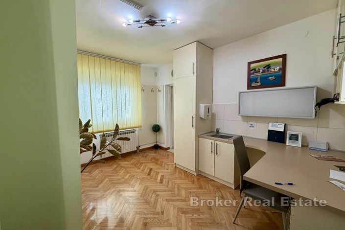 Image No.4-4 Bed Apartment for sale