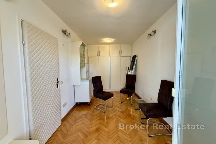 Image No.6-4 Bed Apartment for sale