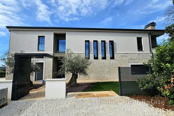 Image No.3-4 Bed Villa for sale