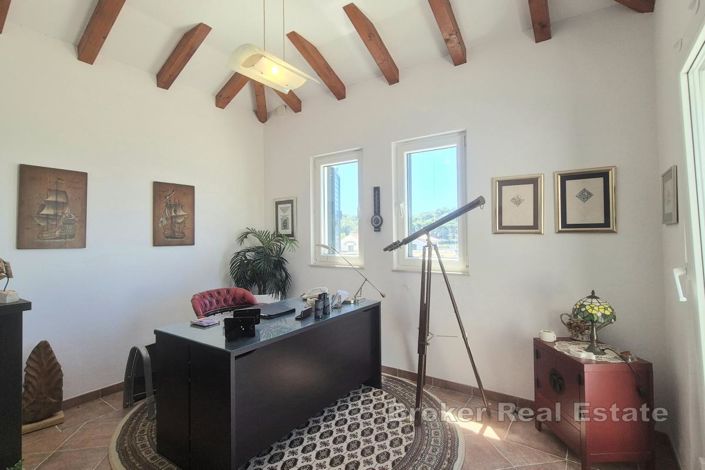 Image No.18-3 Bed Villa for sale