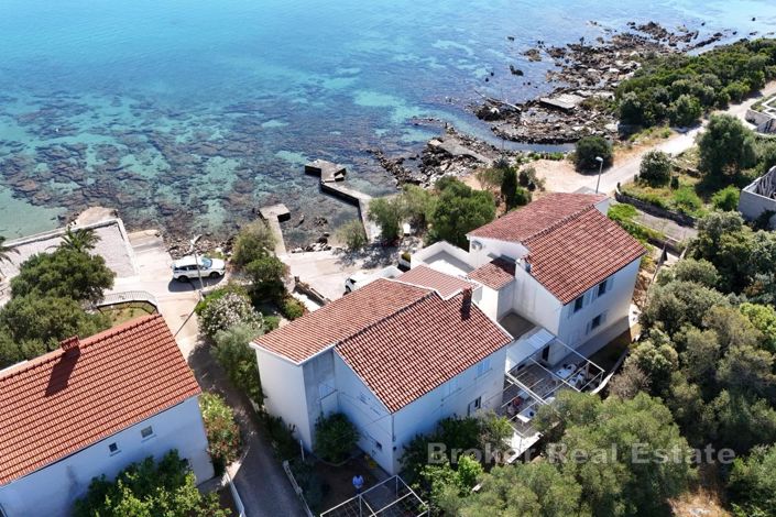 Image No.3-4 Bed Villa for sale