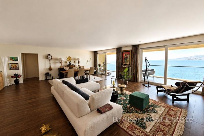 Image No.3-3 Bed Apartment for sale