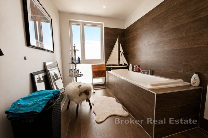 Image No.9-3 Bed Apartment for sale