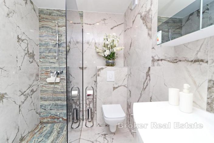 Image No.12-36 Bed Hotel for sale