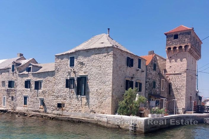 Image No.2-Villa de 4 chambres à vendre à Kaštel Gomilica