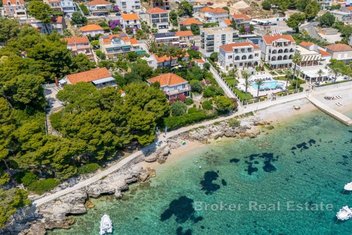 Image No.2-5 Bed Villa for sale