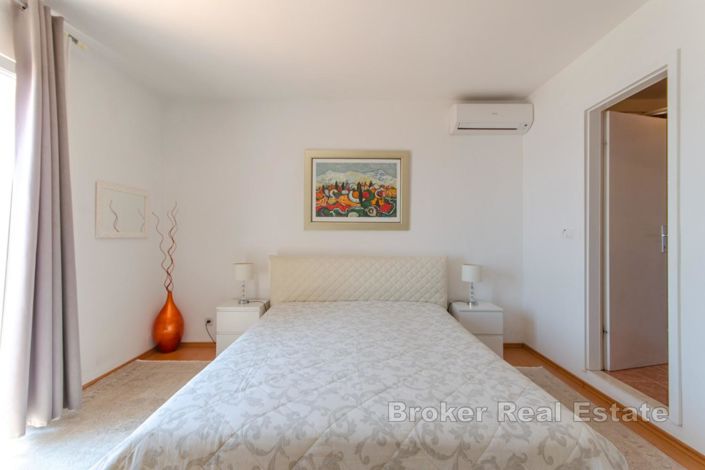 Image No.25-5 Bed Villa for sale