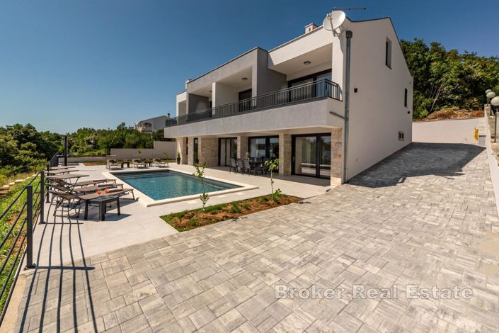 Image No.18-4 Bed Villa for sale