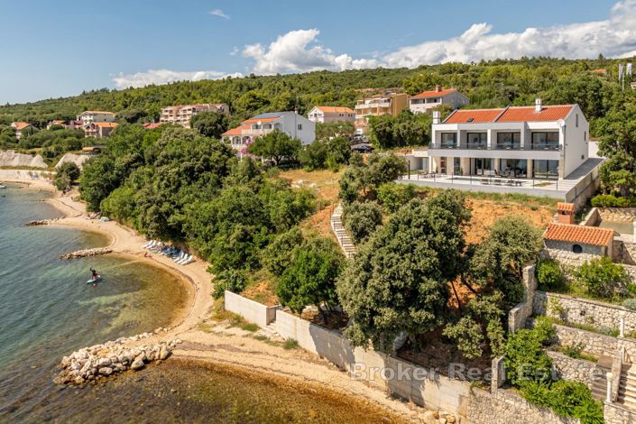 Image No.3-4 Bed Villa for sale