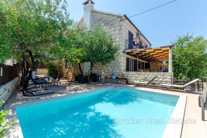 Image No.3-4 Bed Villa for sale